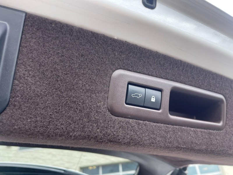 Lexus RX Vehicle Image 15