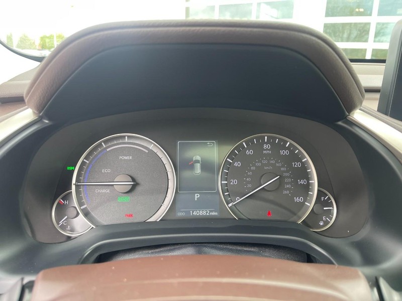 Lexus RX Vehicle Image 30