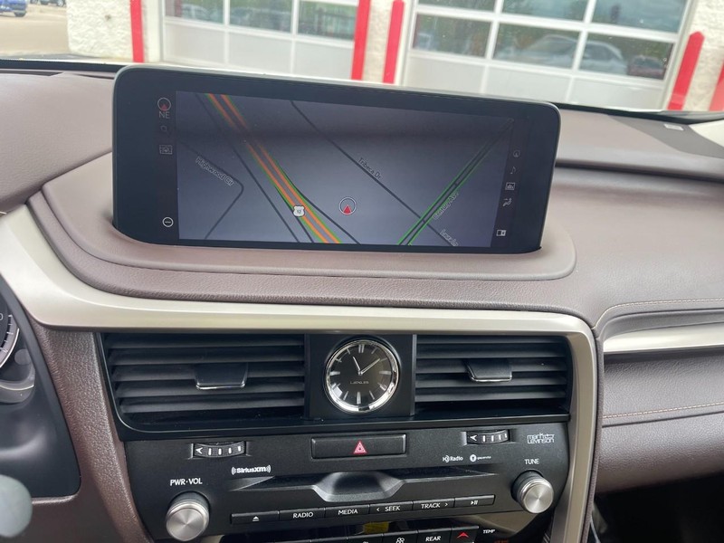 Lexus RX Vehicle Image 33