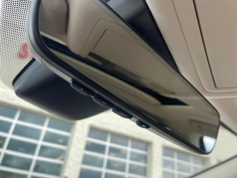 Lexus RX Vehicle Image 36