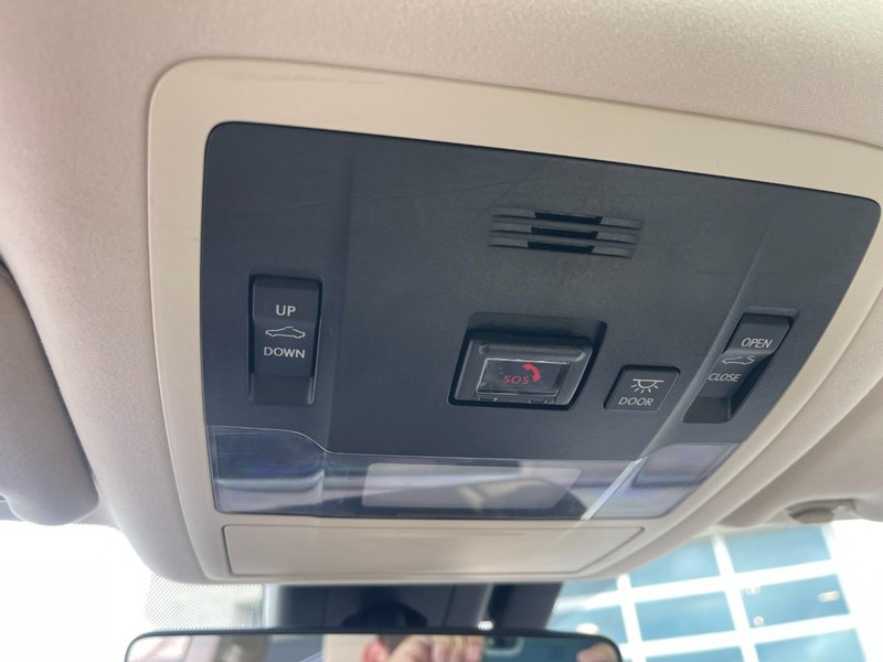 Lexus RX Vehicle Image 37