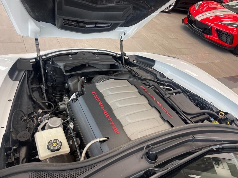 Chevrolet Corvette Vehicle Image 36