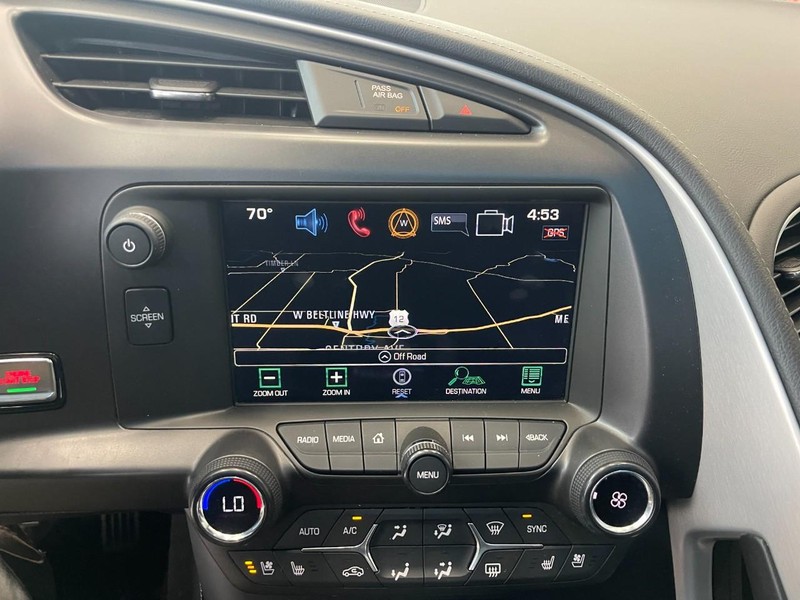 Chevrolet Corvette Vehicle Image 37