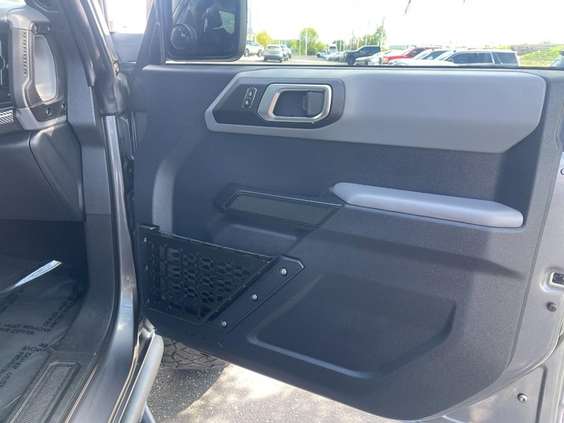 Ford Bronco Vehicle Image 13