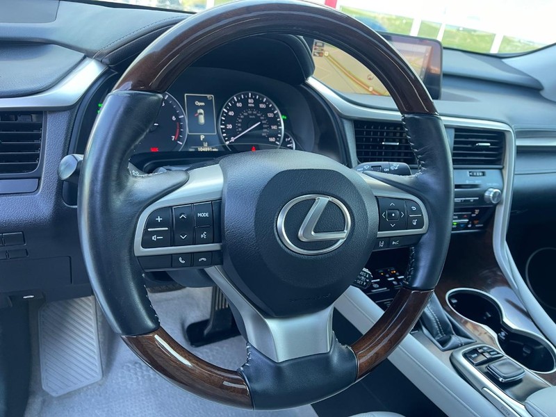 Lexus RX Vehicle Image 31