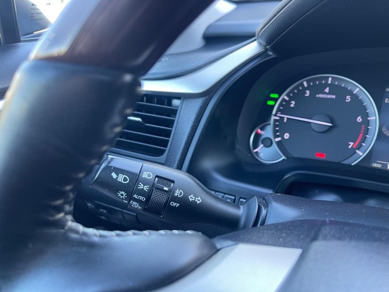 Lexus RX Vehicle Image 34