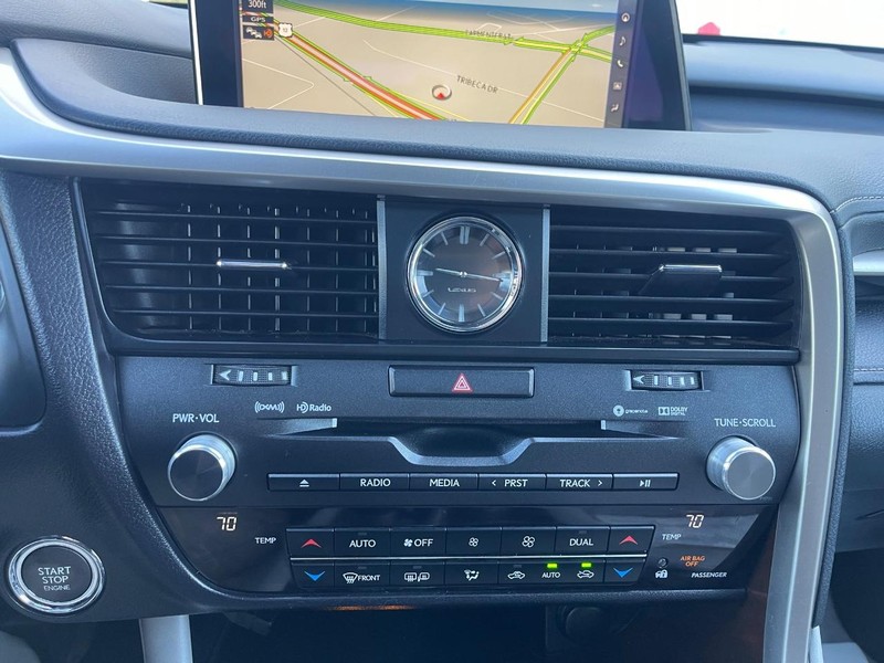 Lexus RX Vehicle Image 39