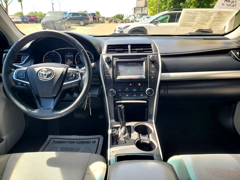 Toyota Camry Vehicle Image 08