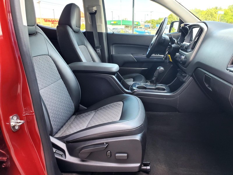 Chevrolet Colorado Vehicle Image 14