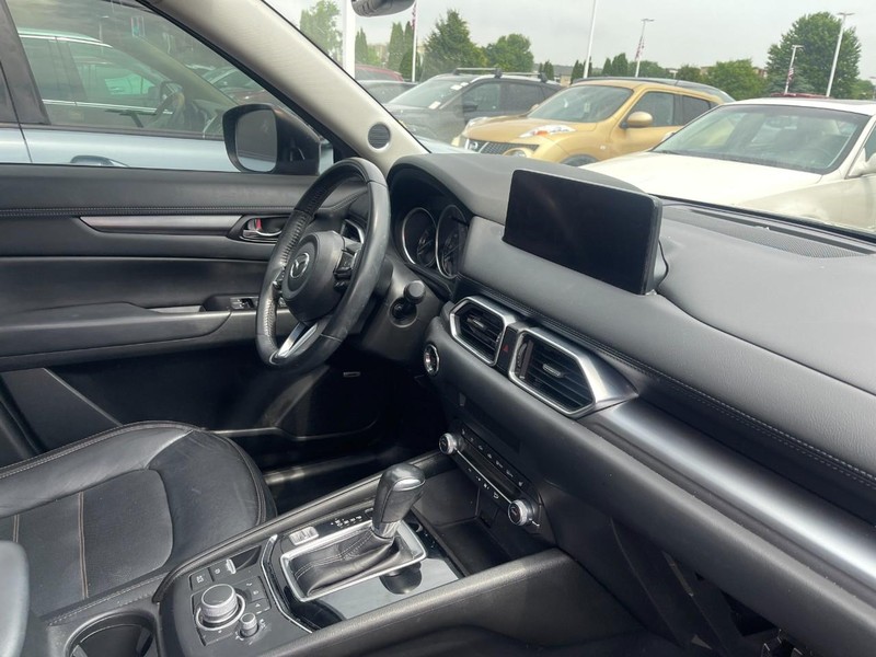 Mazda CX-5 Vehicle Image 02