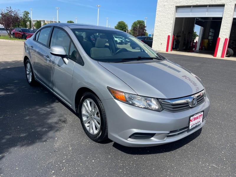 Honda Civic Sedan Vehicle Image 02