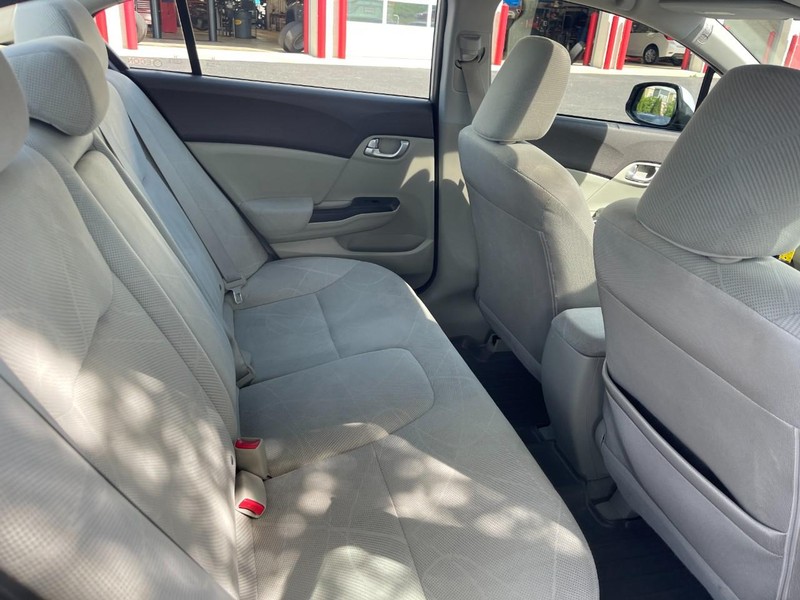 Honda Civic Sedan Vehicle Image 13