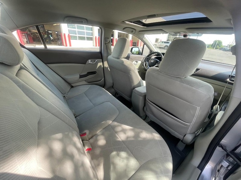 Honda Civic Sedan Vehicle Image 14