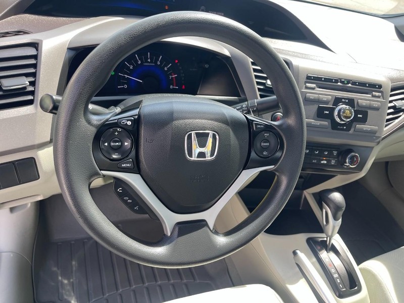 Honda Civic Sedan Vehicle Image 21