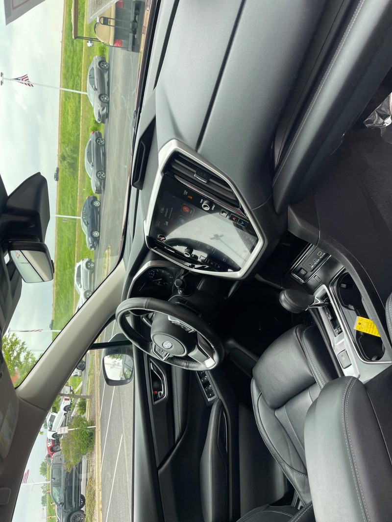 Subaru Ascent Vehicle Image 10