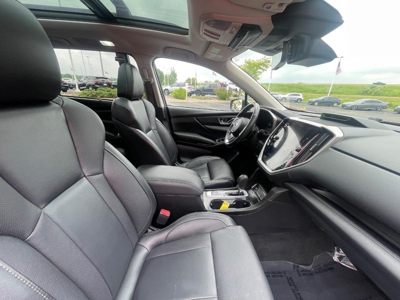 Subaru Ascent Vehicle Image 14