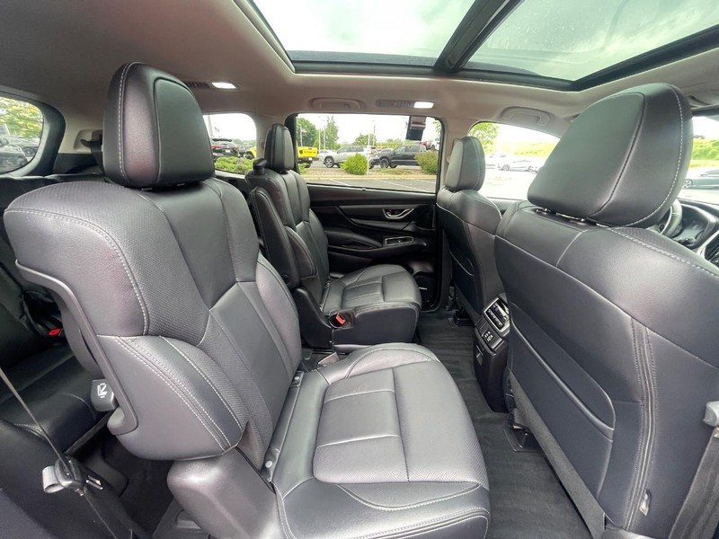Subaru Ascent Vehicle Image 16