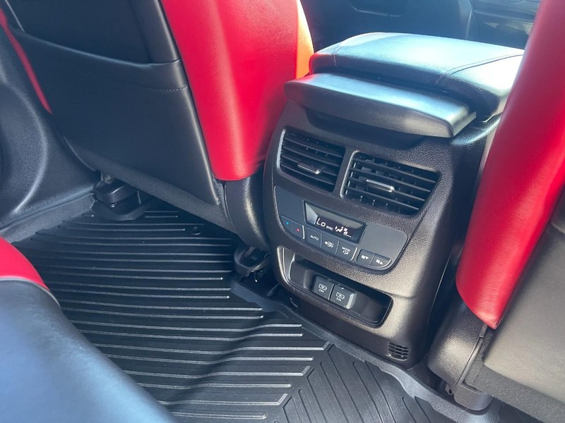 Acura MDX Vehicle Image 15