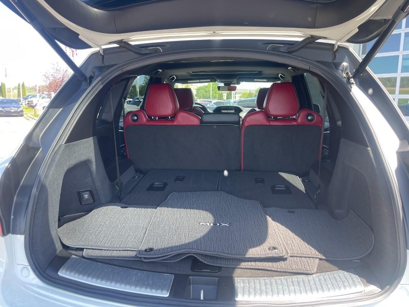 Acura MDX Vehicle Image 17