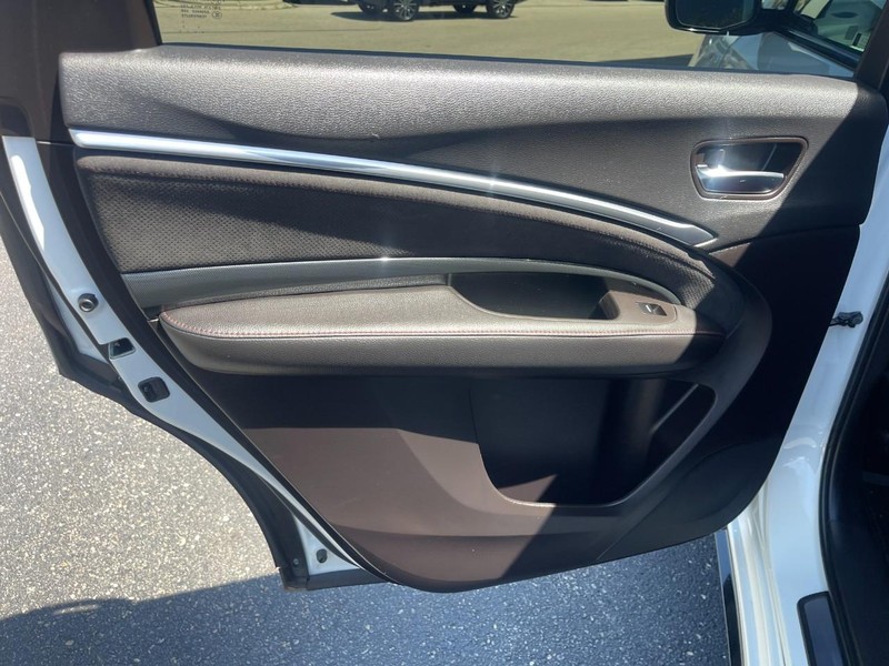 Acura MDX Vehicle Image 21