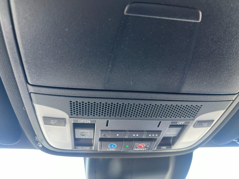 Acura MDX Vehicle Image 40