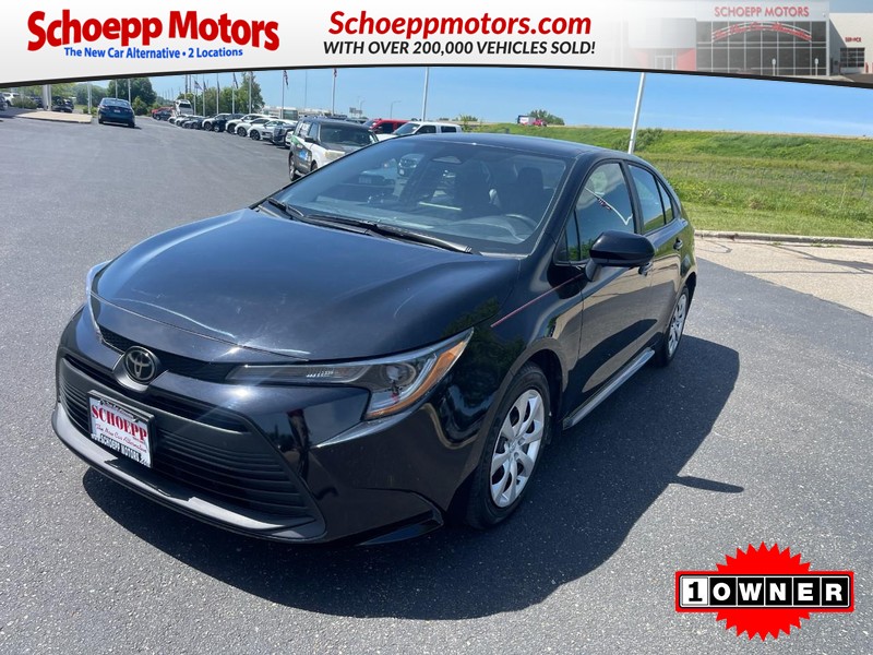 2025 Toyota Corolla LE CVT's photo