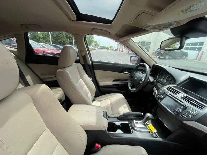 Honda Crosstour Vehicle Image 04