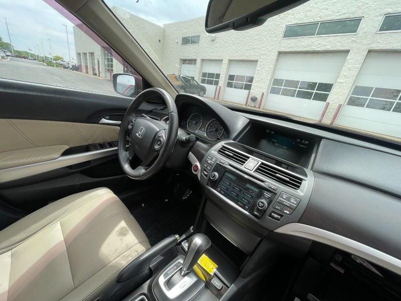 Honda Crosstour Vehicle Image 05