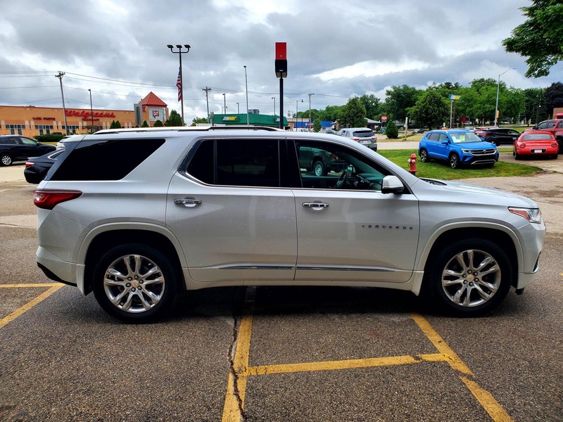 Chevrolet Traverse Vehicle Image 04