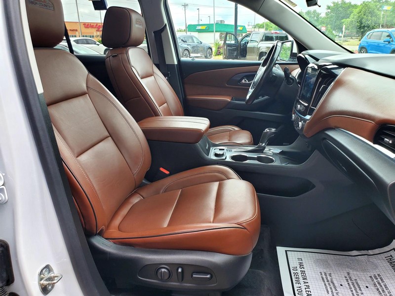 Chevrolet Traverse Vehicle Image 14