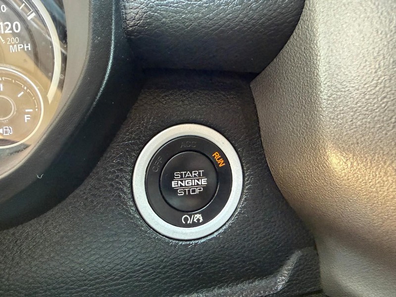 Ram 1500 Vehicle Image 24