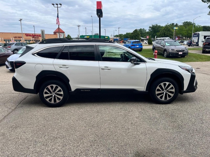 Subaru Outback Vehicle Image 04