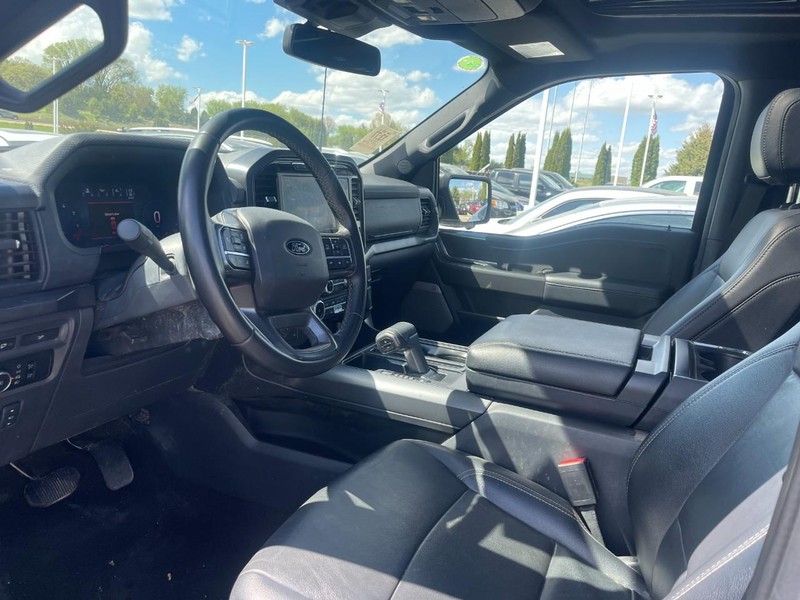 Ford F-150 Vehicle Image 02