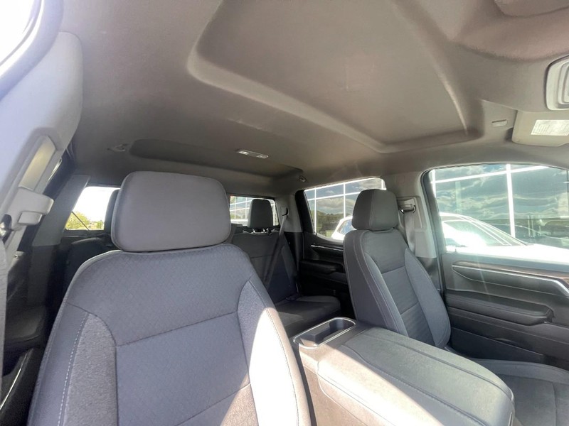 Chevrolet Silverado 1500 Vehicle Image 04