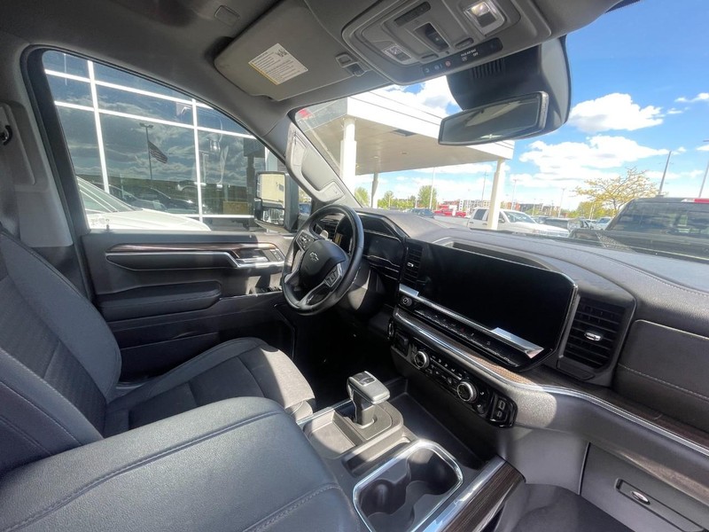 Chevrolet Silverado 1500 Vehicle Image 05