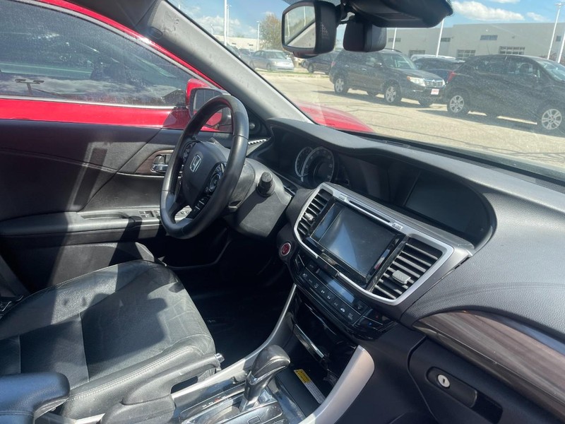 Honda Accord Sedan Vehicle Image 02