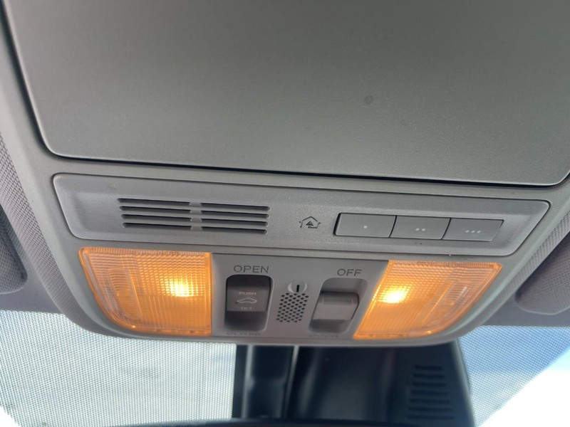 Honda Accord Sedan Vehicle Image 29