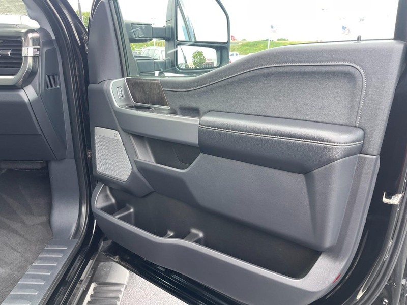 Ford Super Duty F-250 SRW Vehicle Image 10