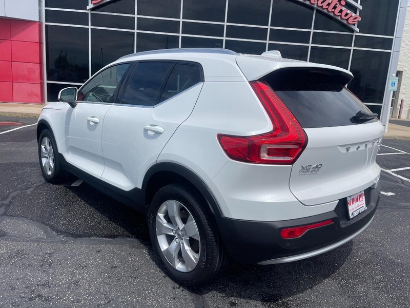 Volvo XC40 Vehicle Image 05