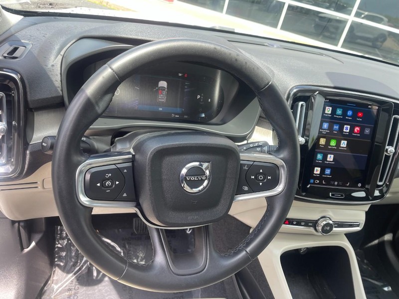 Volvo XC40 Vehicle Image 26