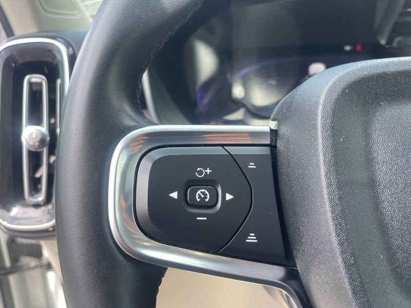 Volvo XC40 Vehicle Image 27