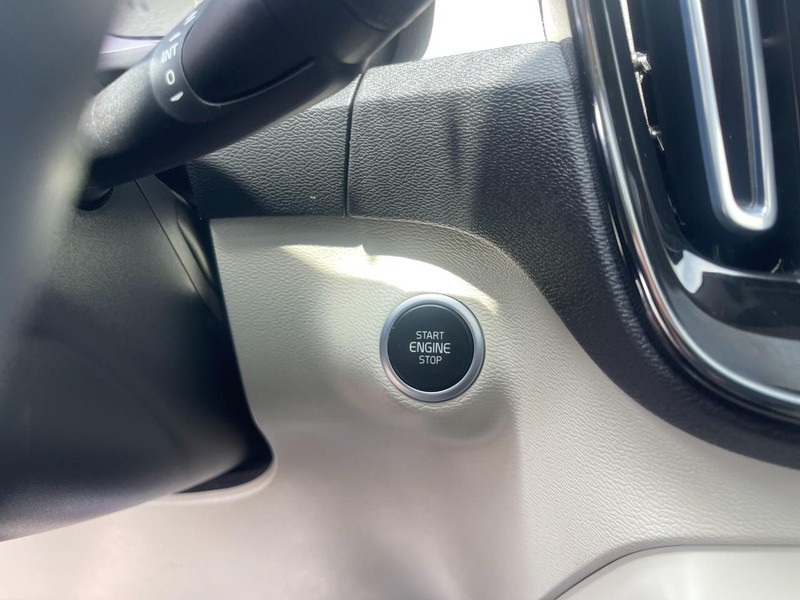 Volvo XC40 Vehicle Image 31