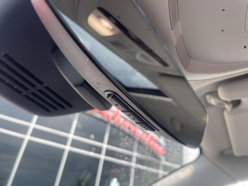 Volvo XC40 Vehicle Image 36