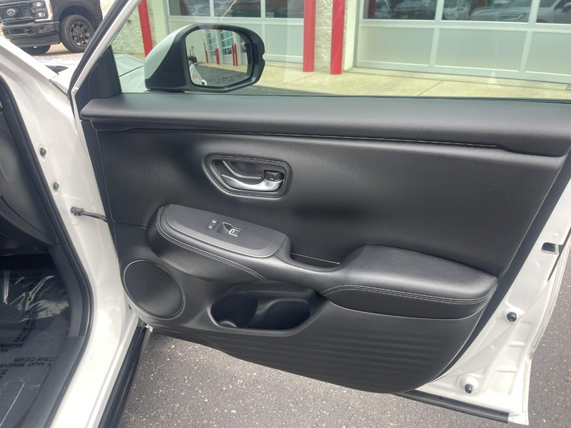 Honda HR-V Vehicle Image 10