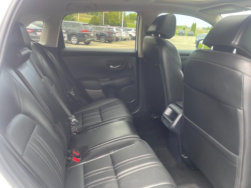 Honda HR-V Vehicle Image 11