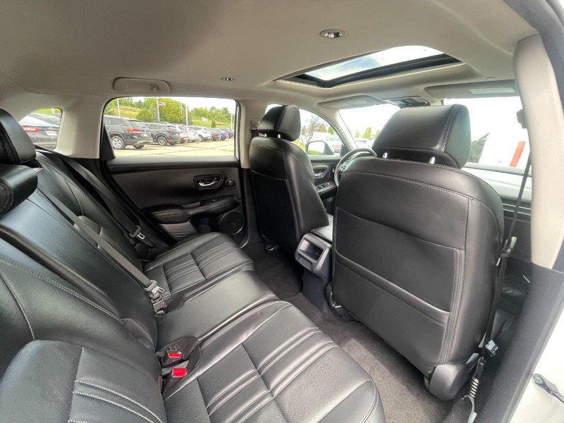 Honda HR-V Vehicle Image 12