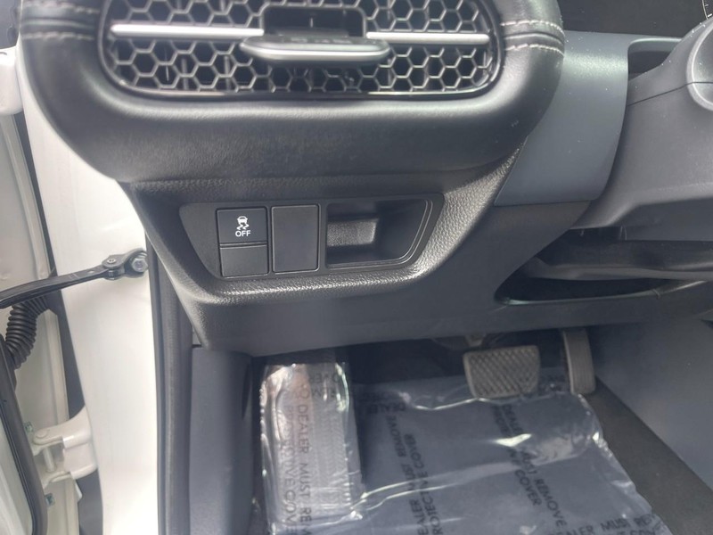 Honda HR-V Vehicle Image 19