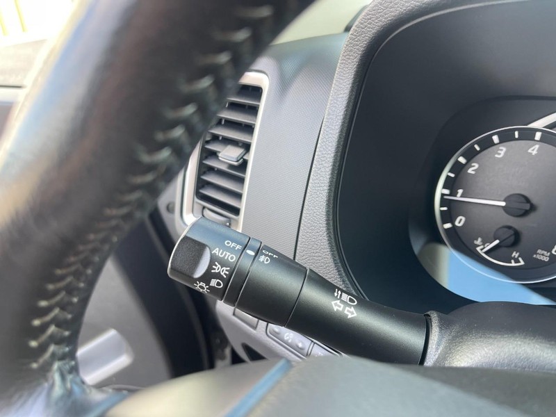 Nissan Frontier Vehicle Image 28