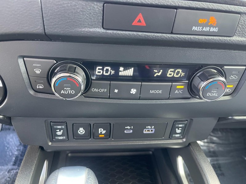 Nissan Frontier Vehicle Image 32