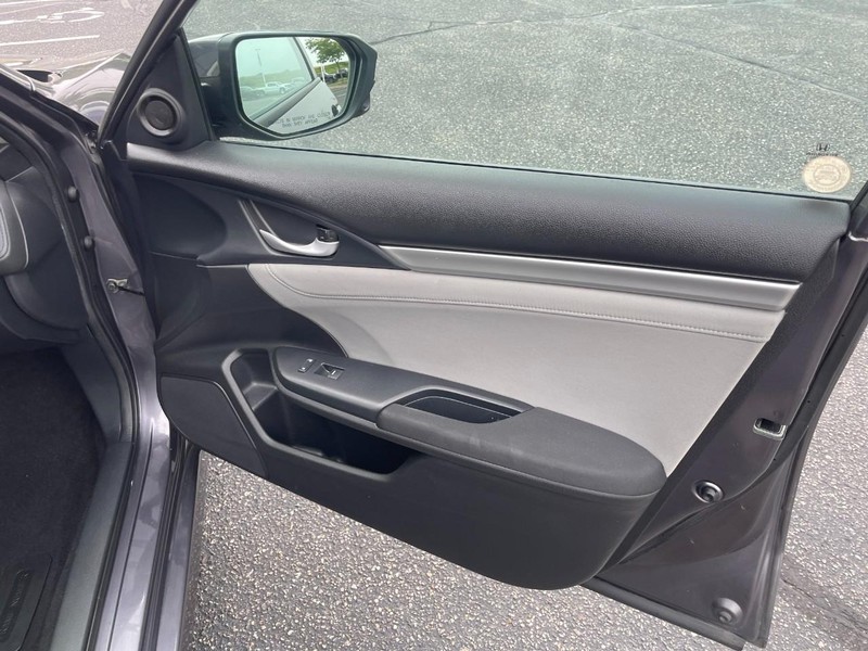 Honda Civic Sedan Vehicle Image 08